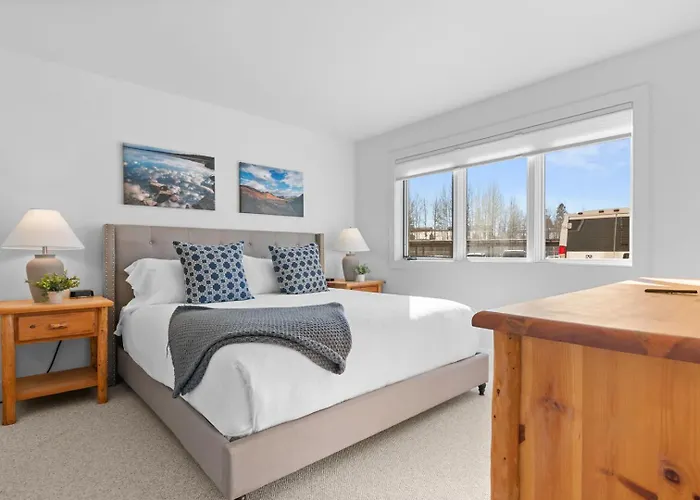 Rmr: Mountain Ash 1 In The Aspenswilsonwy Apartment Wilson